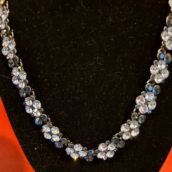 Blue crystal necklace - Picture 1 of 5